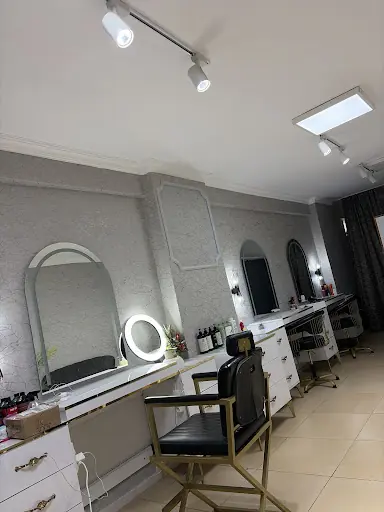 Dilara Çakır Make up &Hair Studio 3