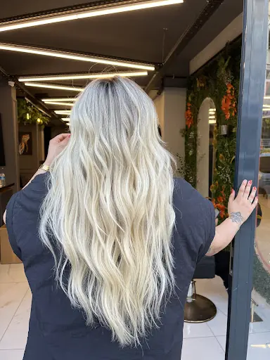 Saloon Sacha