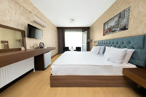 VELMORE HOTEL & SPA