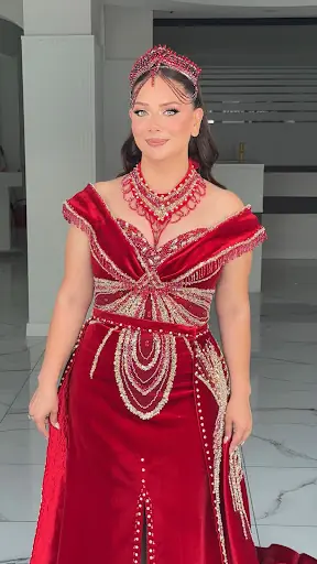 Damla Baraç Makeup Studio 4