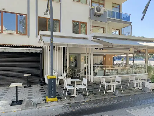 Kuaför Fikret Saç Tasarım ve Güzellik Merkezi