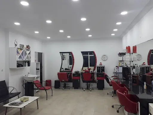 TUĞÇE BAYAN KUAFÖRÜ