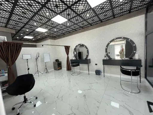 ESENGÜL ERDEMİR MAKE-UP & BEAUTY STÜDYO