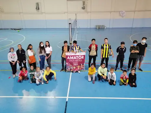 Kapalı Spor Salonu 4