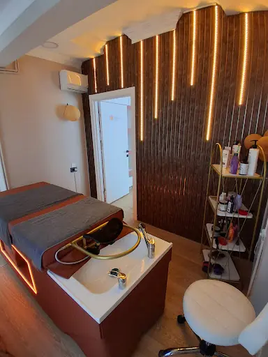 Pranavia Head Spa & Beauty