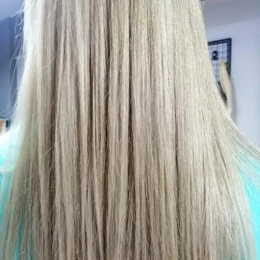 EBRU KUAFÖR VE GÜZELLİK SALONU 4