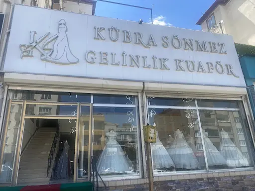 KÜBRA SÖNMEZ GELİNLİK KUAFÖR