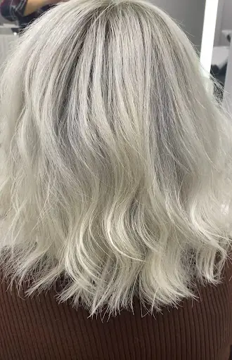 Salon tarz bayan kuaförü 3