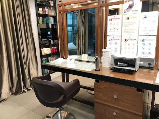 Sabit Akkaya Hair Stylist, Raffles İstanbul 2