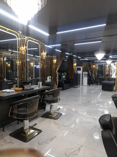 Özgür Çiftegöz Hair & Make Up - Avcılar Kadın ve Erkek Kuaförü Avcılar Güzellik Merkezi 4