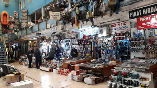 Yeni Polonya Pazarı – Diğer (Güzellik), İstanbul