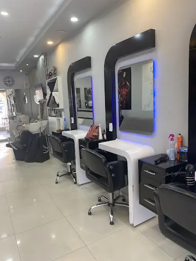 Aleyna Kuaför Salonu 3