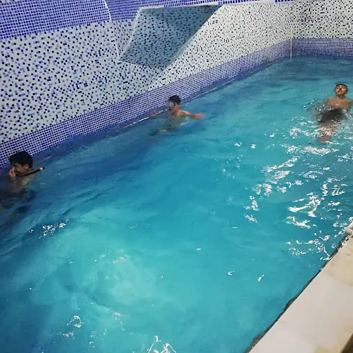 Kadirli Belediye Hamamı ve Yüzme Havuzu 4
