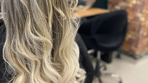 Arya Hair&Makeup Studio