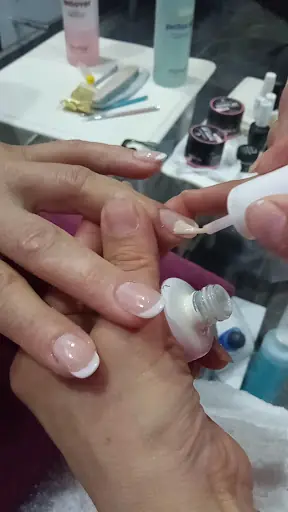 Altın Makas Güzellik Salonu - Manikür ve Pedikür 3