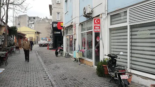Klasik Erkek Kuaforü &Protez saç Merkezi 5