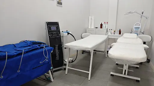 Emsar Beauty – Tırnak / Nail Studio, İstanbul (4. fotoğraf)