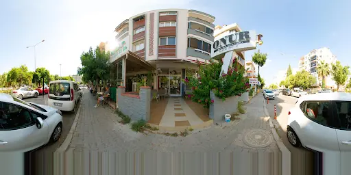 Onur Özdaş Hair Fashion Center 2