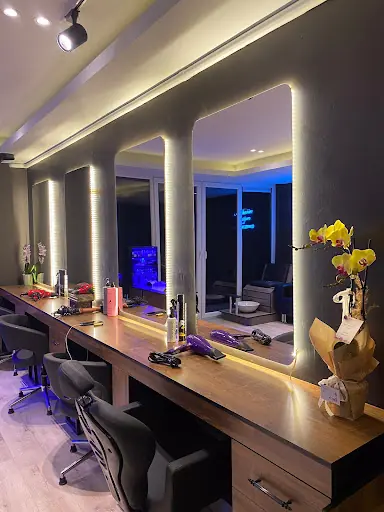 Saloon OX Bayan Kuaförü
