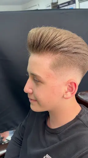 GENTLEMANS BARBER SHOP 3