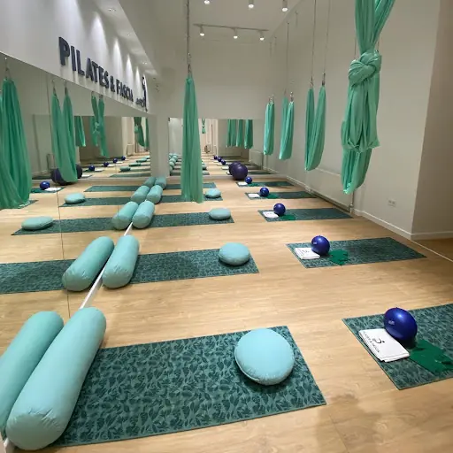 Filiz Özgür Healing Club ( Pilates,Yoga,Dönüşüm Koçu) 4
