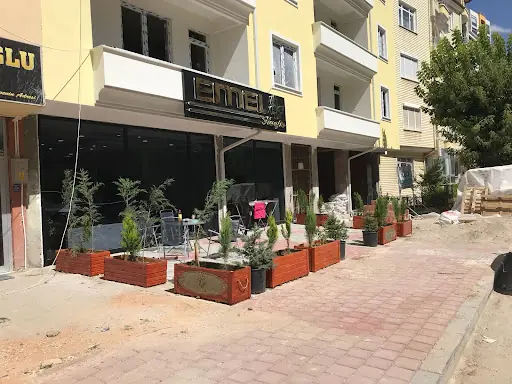 Emel Bayan Kuaför Salonu 3