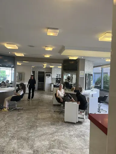 Odessa Kuaför ve Güzellik Merkezi 2