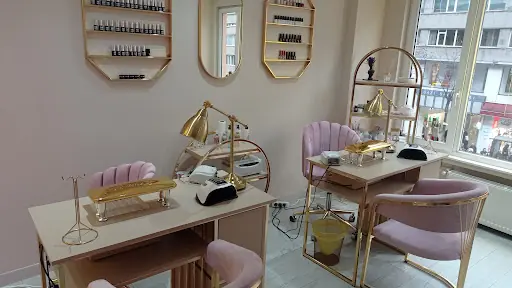 Özge Karataş Studio Beauty 2