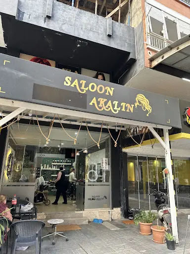 Saloon Akalın