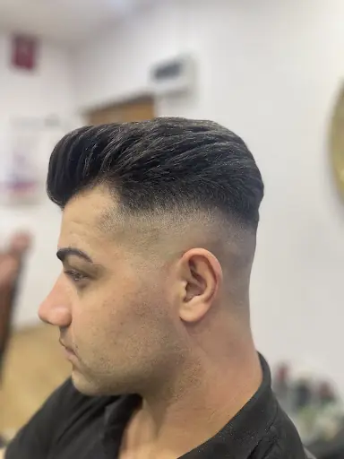 Yusuf Hairdresser BARBER KUAFÖR 4