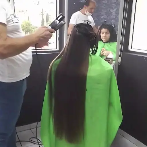 Vivien Bayan Kuaförü 3