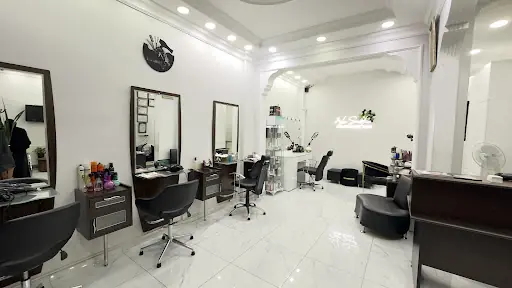 Ayla Sadıker Kuaför ve Güzellik Salonu – Gelin Kuaförü, Bayrampaşa, İstanbul