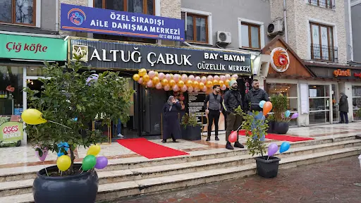 Altuğ Çabuk Bay Bayan Güzellik Merkezi – Tırnak / Nail Studio, Başakşehir, İstanbul (4. fotoğraf)