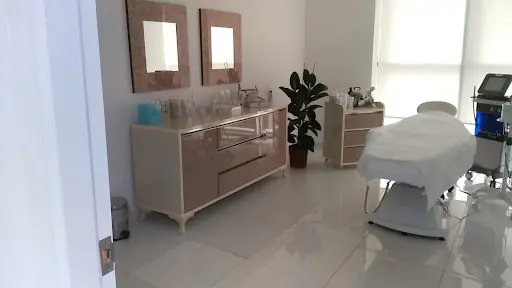 Op.Dr.Uğur Recep Çelik - Estetik ve Plastik Cerrahi Kliniği 4