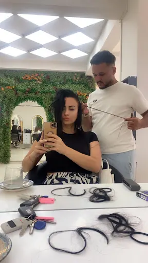 ERDAL ULUSAL HAİR & MAKE UP STUDİO 3