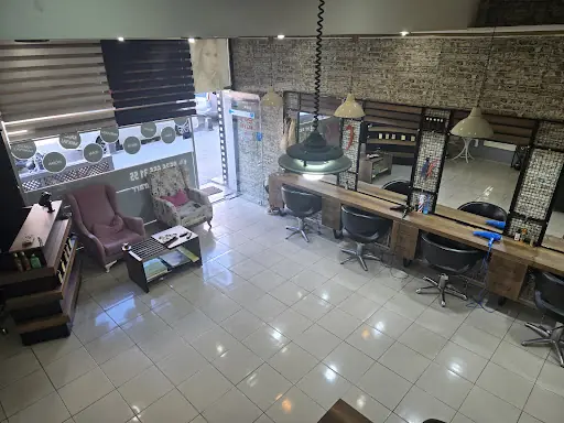 Naturel Bayan Kuaförü – Kadın Kuaförü, İstanbul