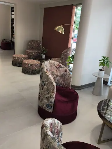 Uşak İlya Aura Güzellik Salonu 3