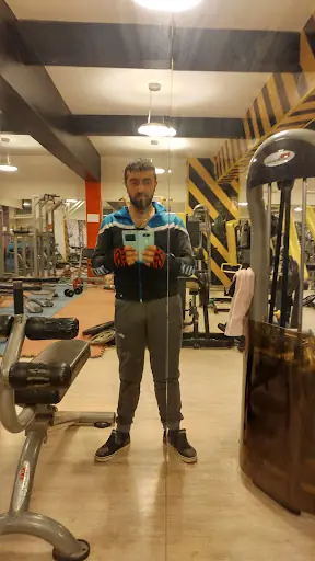 Henlife Fitness Center 2