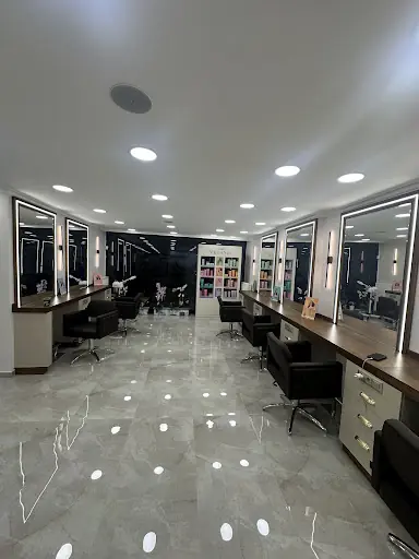 Casta Hair&Makeup Studio