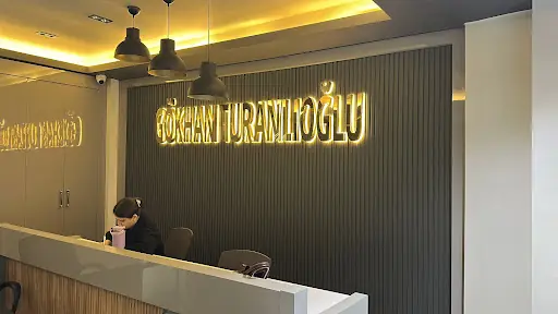 GÖKHAN TURANLIOĞLU SAÇ EKİM MERKEZİ 3