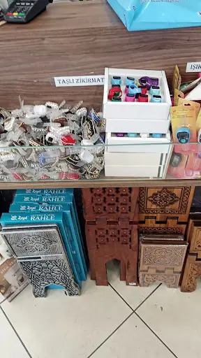 Hayrat Neşriyat Ümraniye Şubesi – Diğer (Güzellik), İstanbul (3. fotoğraf)