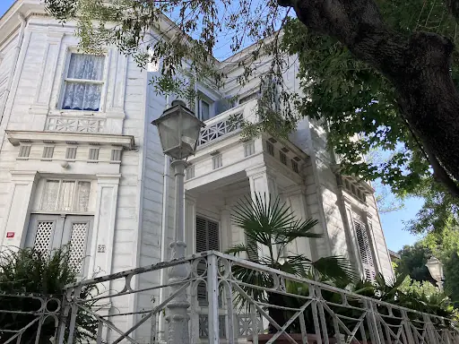 Yalman Köşkü