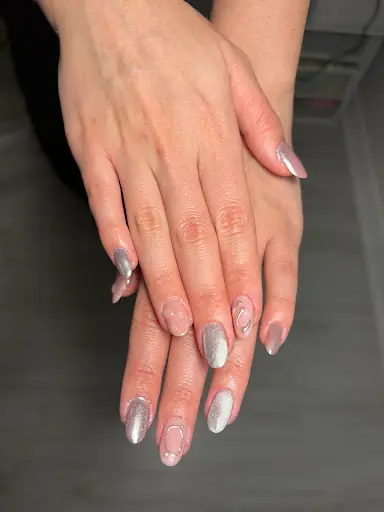 Ayşin Ege Nail Lounge Protez Tırnak 2