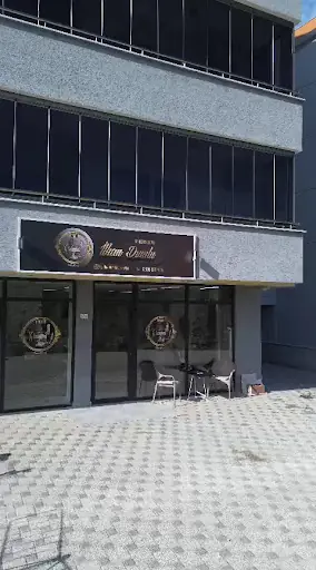 İLHAN DUMLU BERBER SALONU 3