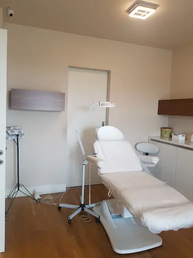 Sien Beauty Center | Cilt Bakımı - Lazer epilasyon - Protez Tırnak 3
