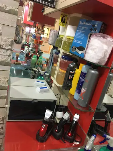 ERTUĞRAL ERKEK KUAFÖRÜ 4