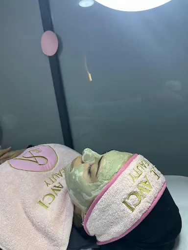 Sude Avcı beauty center 2