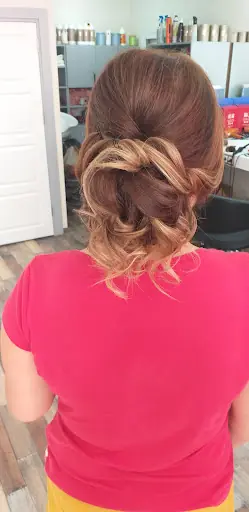 Nazlı Kuaför 4