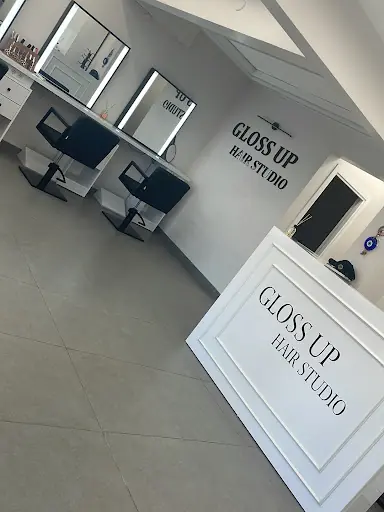 GLOSS UP HAIR STUDIO 2