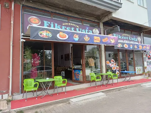 Meşhur Fikret Usta Dondurma Künefe Kafeterya